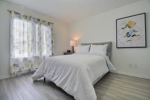 Logement — Le Manoir Sully inc.