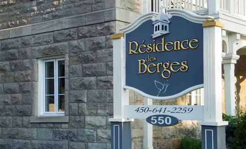 Extérieur — La Résidence des Berges inc.