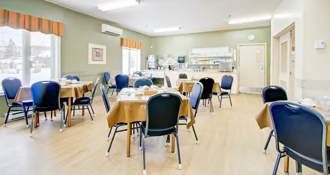 Salle à manger — Les Habitations du Carrefour