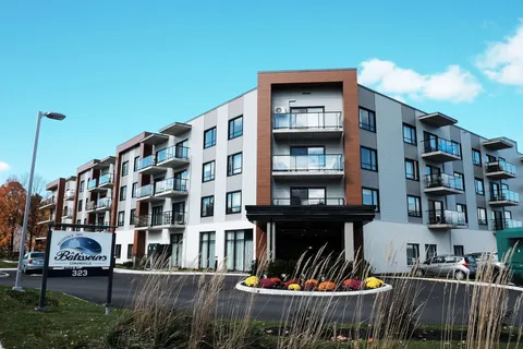 Extérieur — Résidence des Bâtisseurs Cowansville